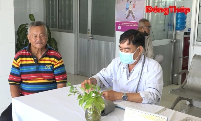 Long Phú Thuận: Chuyển giao trạm y tế về UBND xã quản lý