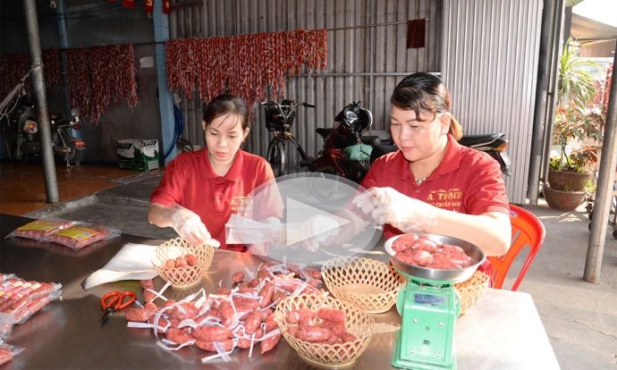 thị trường tết, sản xuất hàng hóa tết, tăng tốc, doanh nghiệp, làng nghề vào vụ