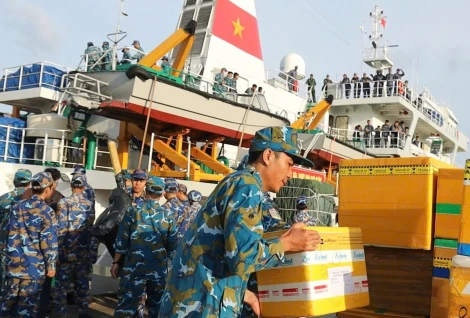 Những ngày cận Tết ở đảo Trường Sa và địa đầu Lũng Cú