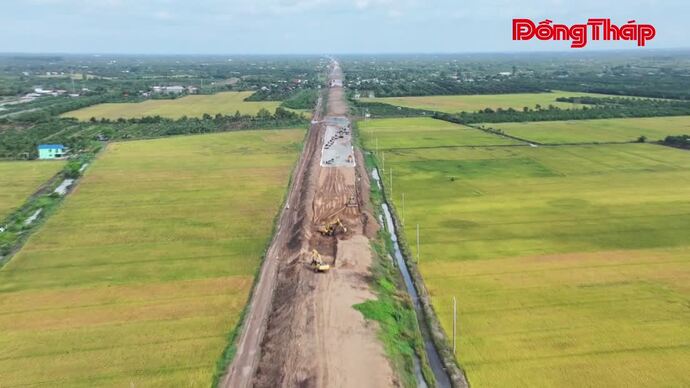 Khí thế thi công các dự án giao thông sau tết