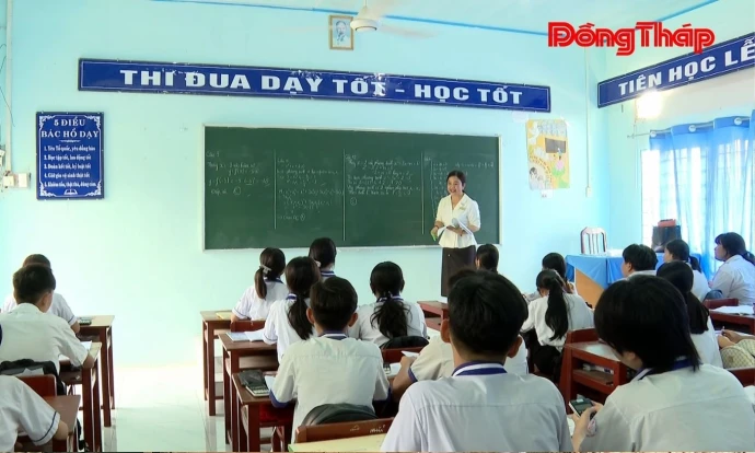 Tân Thạnh: Tăng tốc ôn thi lớp 10 cho học sinh