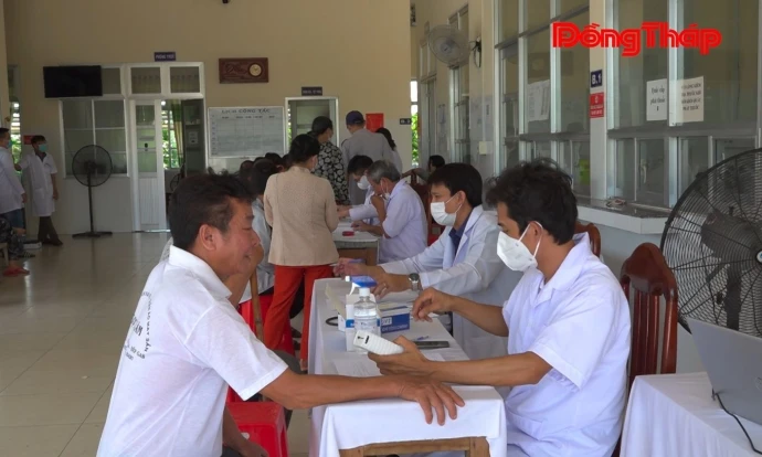 BHYT - Điểm tựa sức khỏe của người dân xã an toàn khu