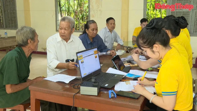 Long Hưng đẩy mạnh chuyển đổi số trong chi trả trợ cấp an sinh