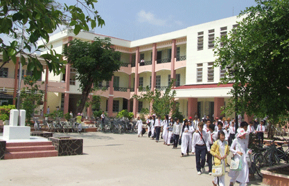 Trường THCS Phú Thạnh (xã Phước Thạnh, TP. Mỹ Tho) phấn đấu đạt chuẩn Quốc gia trong năm nay.