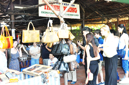 Du lịch là một thế mạnh của huyện Cái Bè