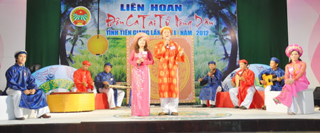 Tiết mục hòa ca của TP. Mỹ Tho