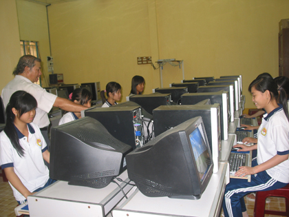 Hàng ngàn máy tính đã bị nhiễm virus trong tháng qua. Ảnh: H.Chí