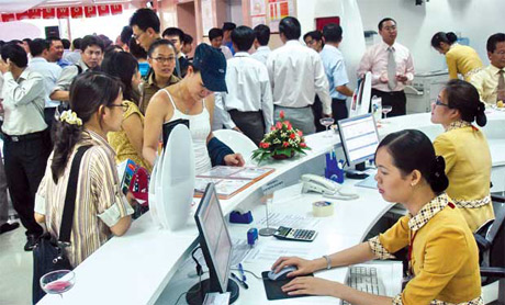 Từ 2005 – 2009, giai đoạn được xem là huy hoàng của S-Telecom với tham vọng là nhà mạng đứng thứ ba tại Việt Nam. Trong ảnh: khai trương trung tâm chăm sóc khách hàng trên đường Bùi Thị Xuân (quận 1, TP.HCM). Ảnh: Minh Phúc
