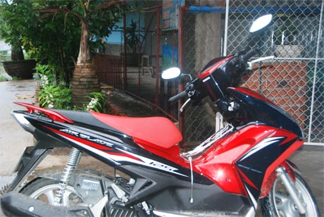 Không rút chìa khóa để xe nơi  vắng người là “cơ hội vàng” cho bọn trộm cắp.