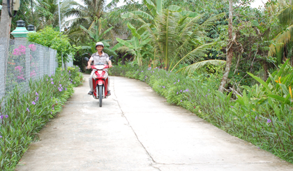  Đường bê tông Bà Gòn, dài 1,2 km,  ấp Hiệp Ngãi ( kinh phí 400 triệu, Nhà nước 150 triệu, phần còn lại nhân dân đóng góp )