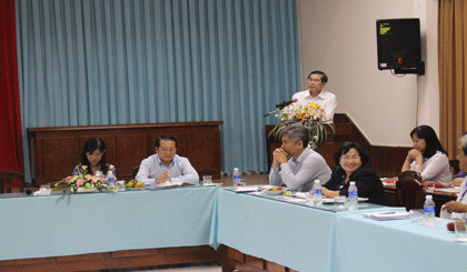 Ông Lê Văn Hưởng, Chủ tịch UBND tỉnh phát biểu tại buổi làm việc