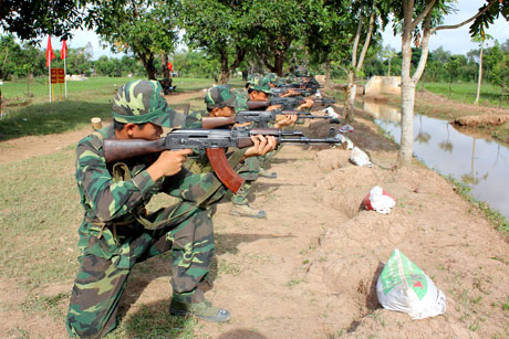 Tiểu đoàn bộ binh tiêu diệt mục tiêu.