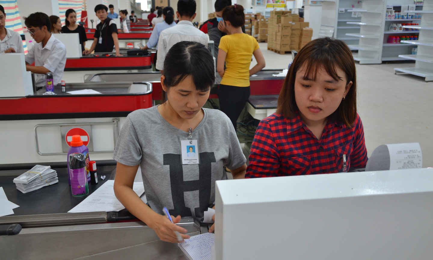 Tập huấn cho nhân viên.