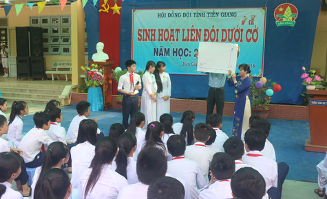 Nâng chất giờ "Sinh hoạt dưới cờ"