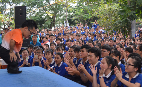 "Đánh thức khát vọng" tại Trường THPT Vĩnh Kim