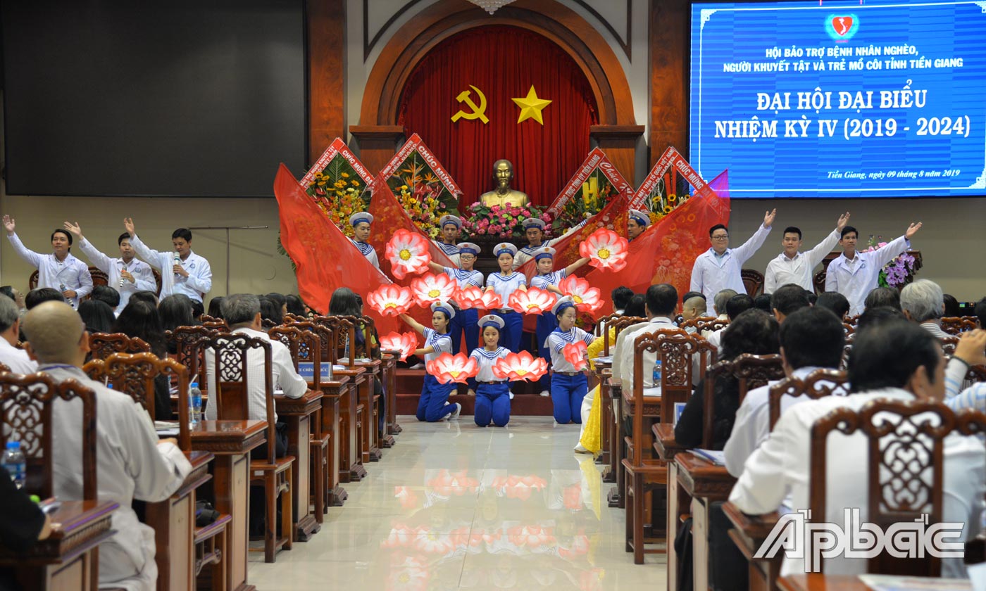 Các tiết mục văn nghệ chào mừng đại hội