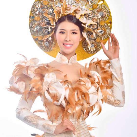Người đẹp bóng chuyền Tường Vy đạt danh hiệu Hoa hậu Du lịch Thế giới 2019 được yêu thích nhất.