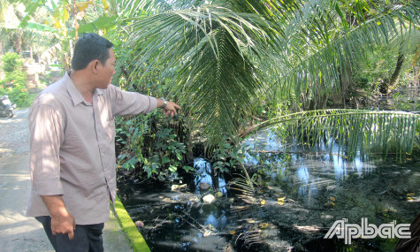 Xả thải xuống kinh của quán cơm Kiều Giang gây ô nhiễm môi trường