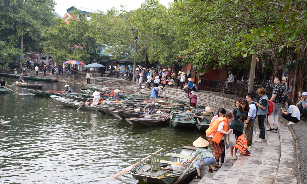 Bến thuyền Đình Các