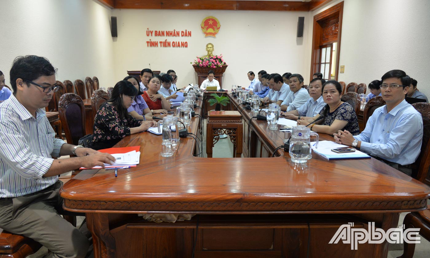 Tại điểm cầu Tiền Giang.