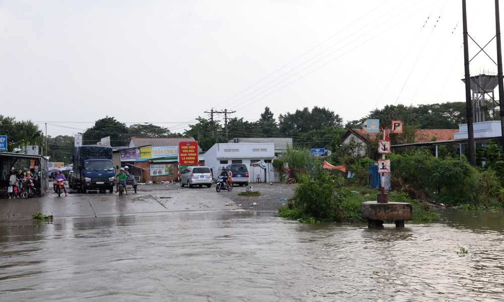 Vị trí bên phía Ngũ Hiệp, nơi dự kiến cầu Ngũ Hiệp trên đường tỉnh 868 bắc qua.