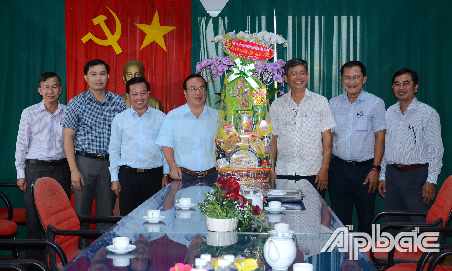 Đồng chí Phạm Anh Tuấn thăm, chúc tết Công ty bê tông Ticco.