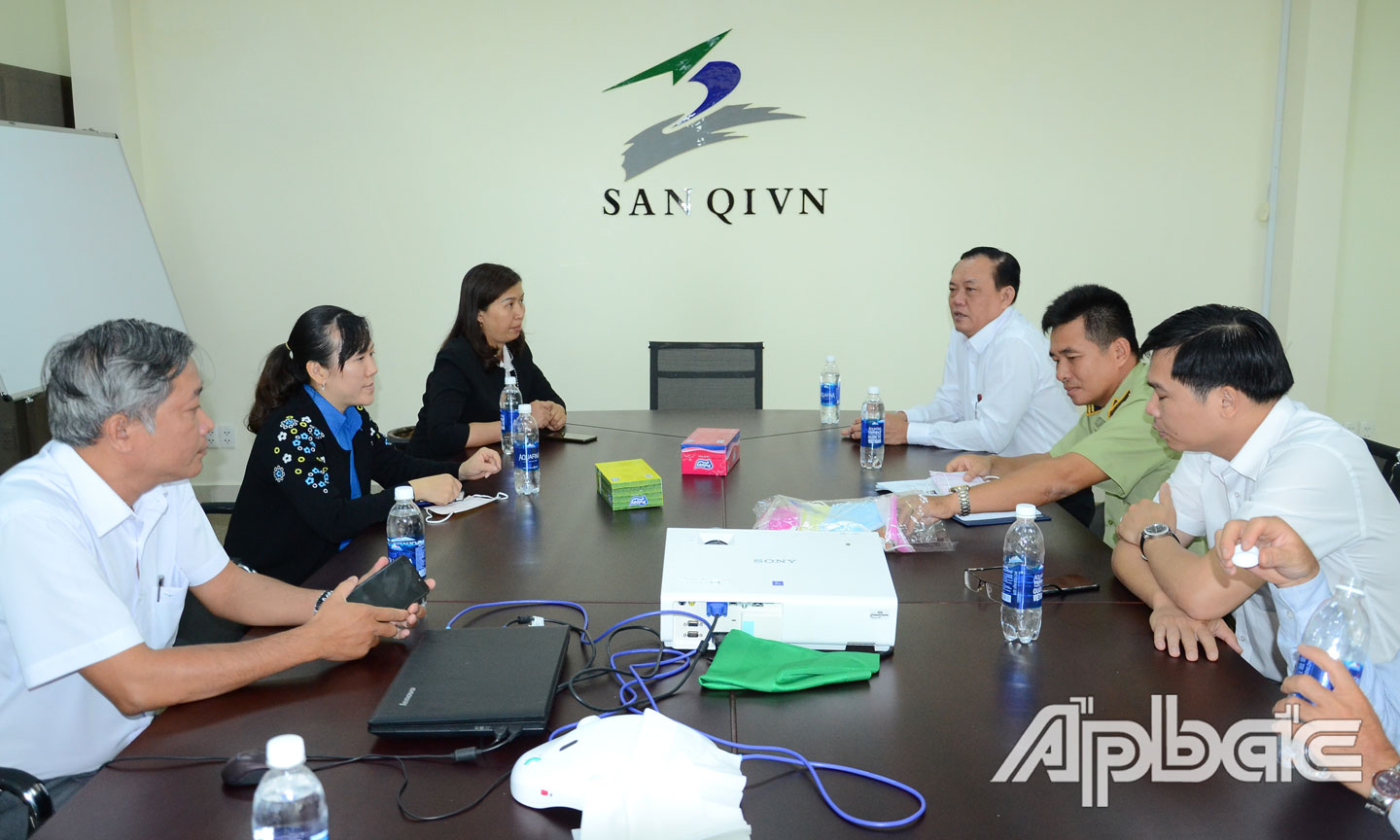 Lãnh đạo tỉnh làm việc với Công ty TNHH SanQui VN.