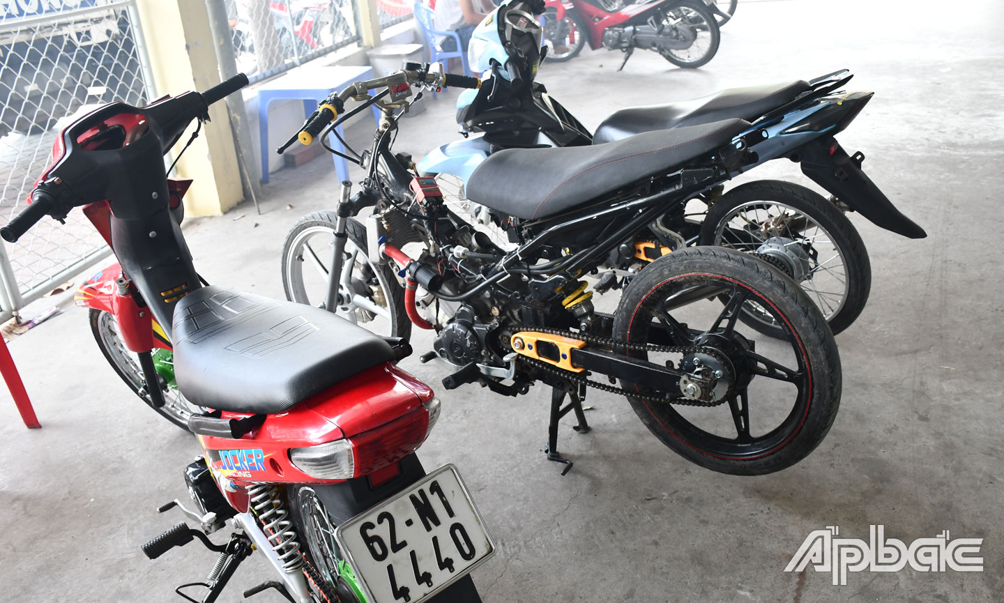 Các phương tiện bị tạm giữ.