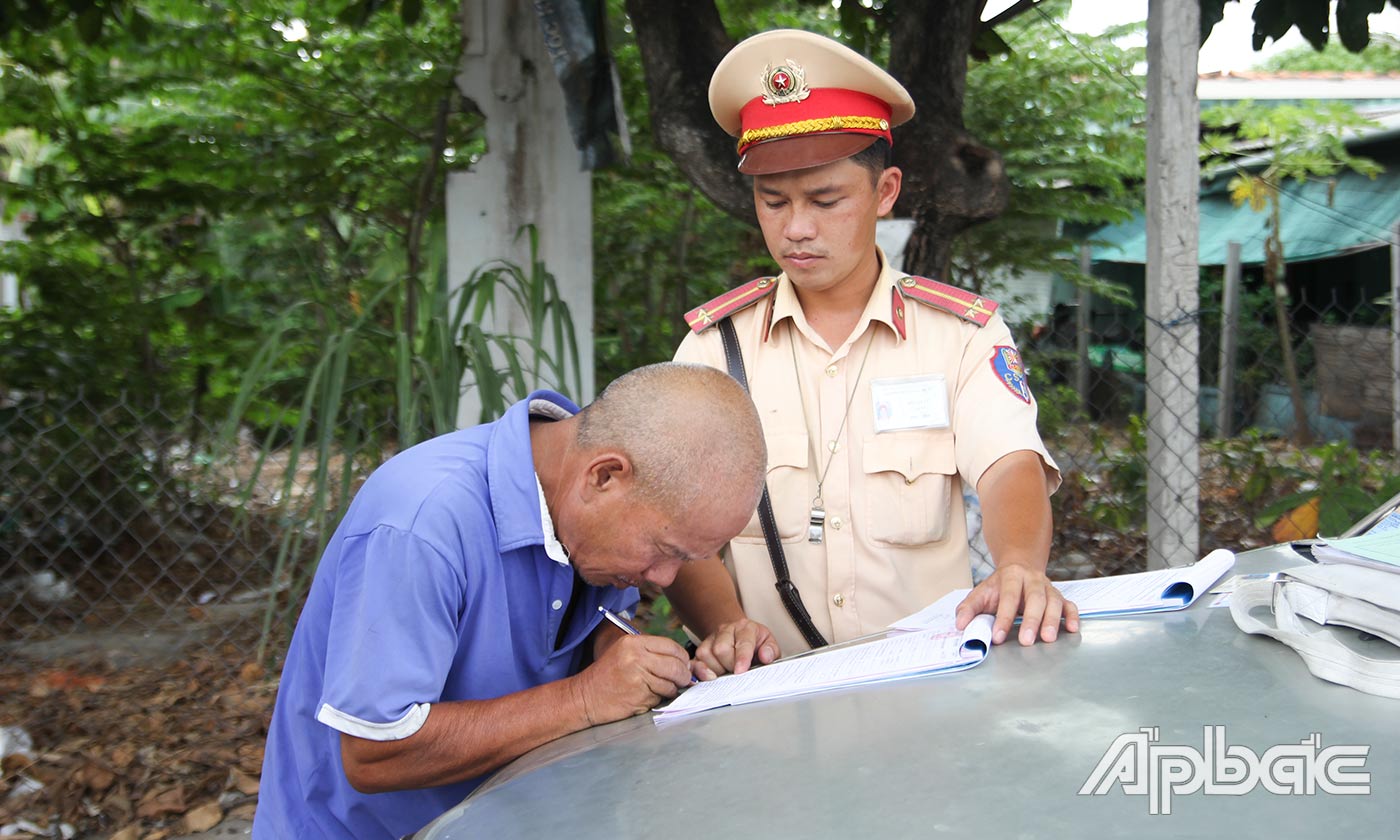 Tuy nhiên, Tổ công tác lập biên bản các trường hợp vi phạm.