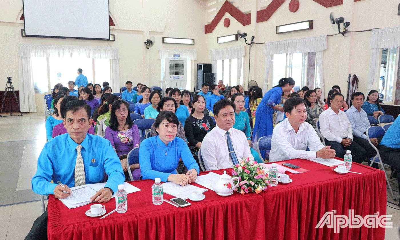 Quang cảnh hội nghị