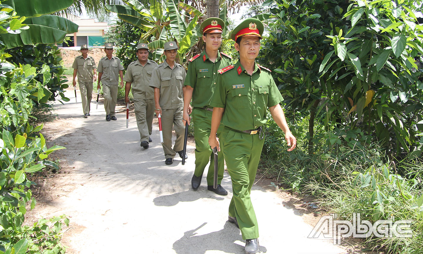 Công an phường 3 tổ chức tuần tra bảo đảm ANTT trên địa bàn phụ trách.