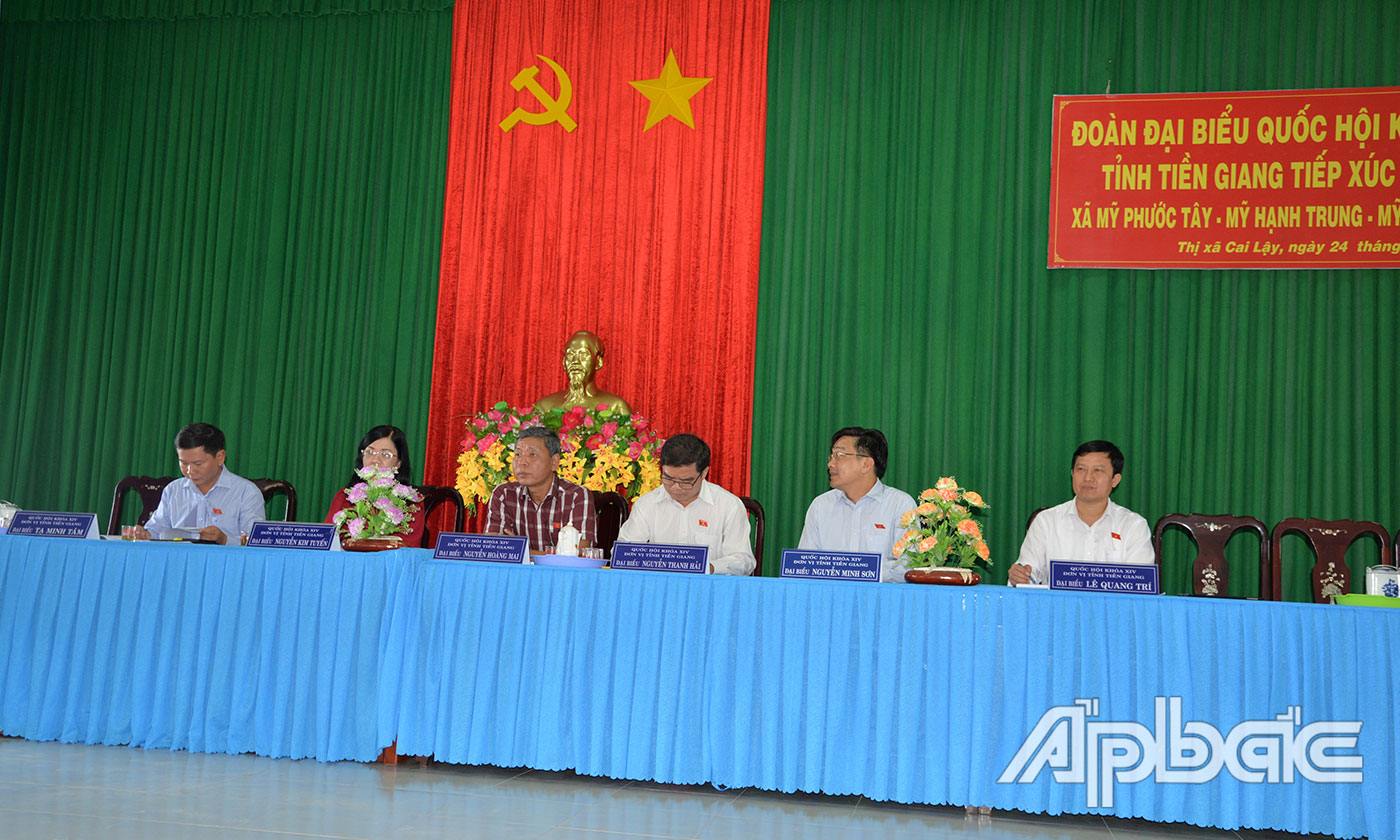 Đại biểu phát biểu tại hội nghị