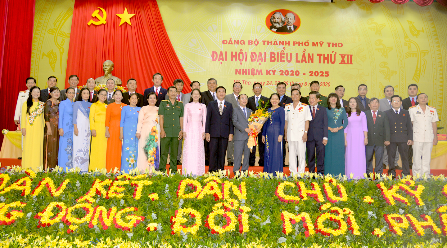 Ban Chấp hành Đảng bộ Thành phố Mỹ Tho nhiệm kỳ 2020-2025 ra mắt đại hội