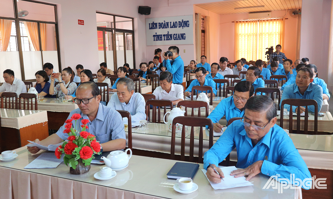 Quang cảnh hội nghị