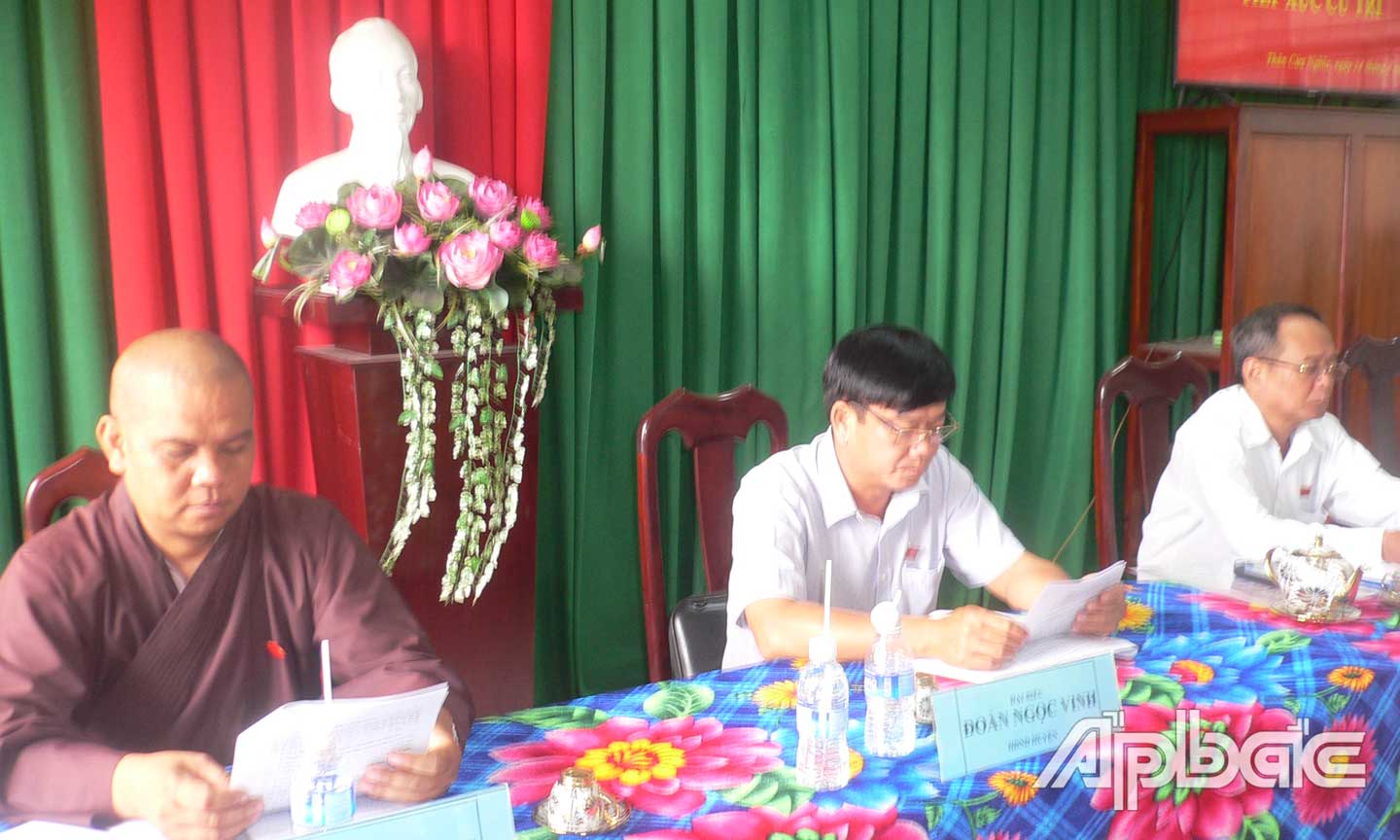 Quang cảnh tiếp xúc cử tri) ảnh ố 1080246 Tổ Đai biểu HDND huyện.