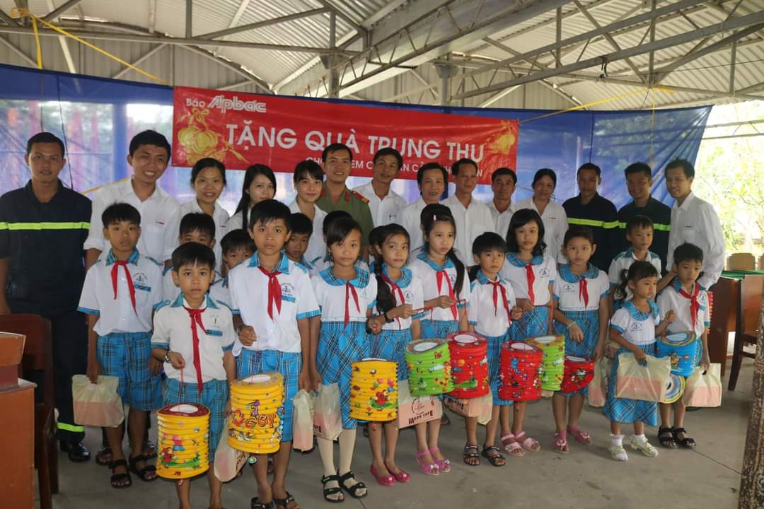 Những món quà trung thu sẽ được mang đến cho trẻ em.