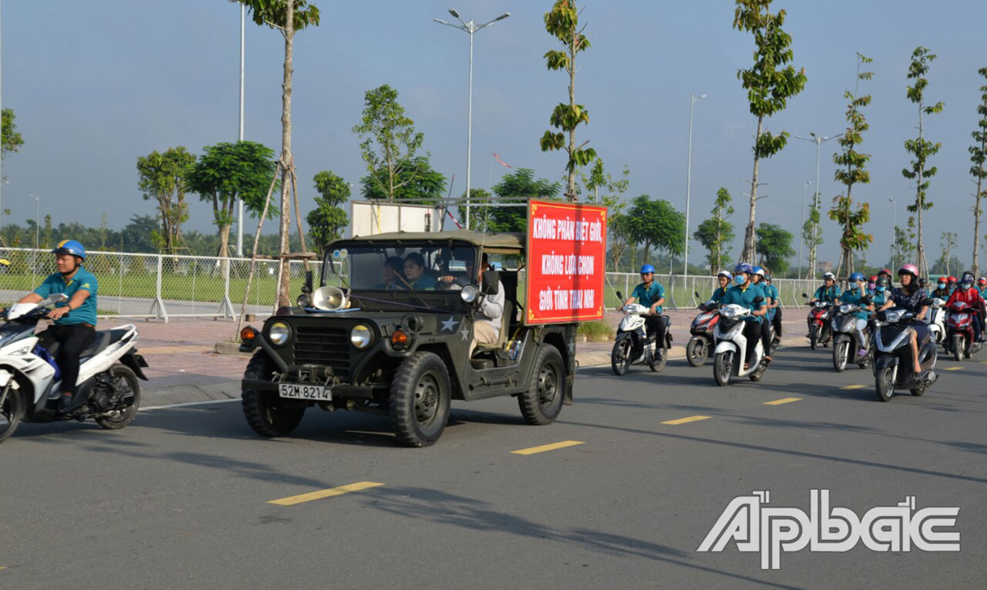 Tuần hành tuyên truyền, vận động nhân dân hưởng ứng Chiến dịch truyền thông giảm thiểu MCBGTKS năm 2020 tại TP. Mỹ Tho.