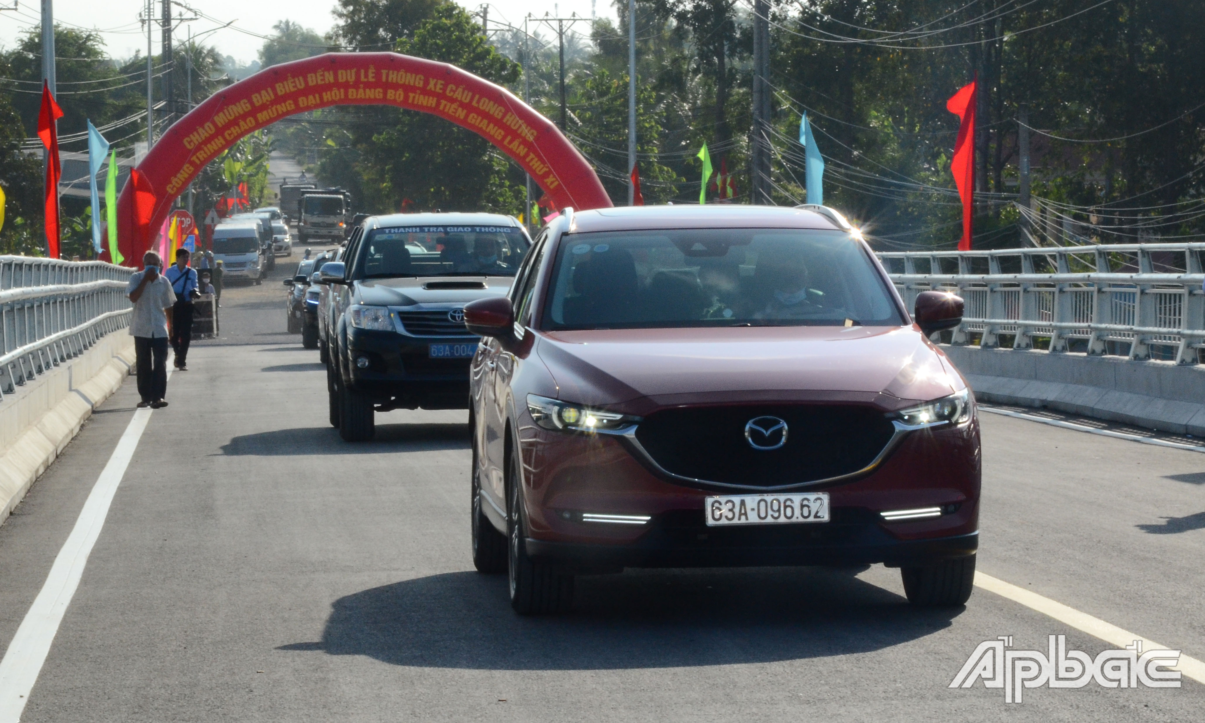 Cầu Long Hưng được đưa vào sử dụng mở ra cơ hội phát triển mới cho xã Long Hưng. Ảnh: Minh Thành