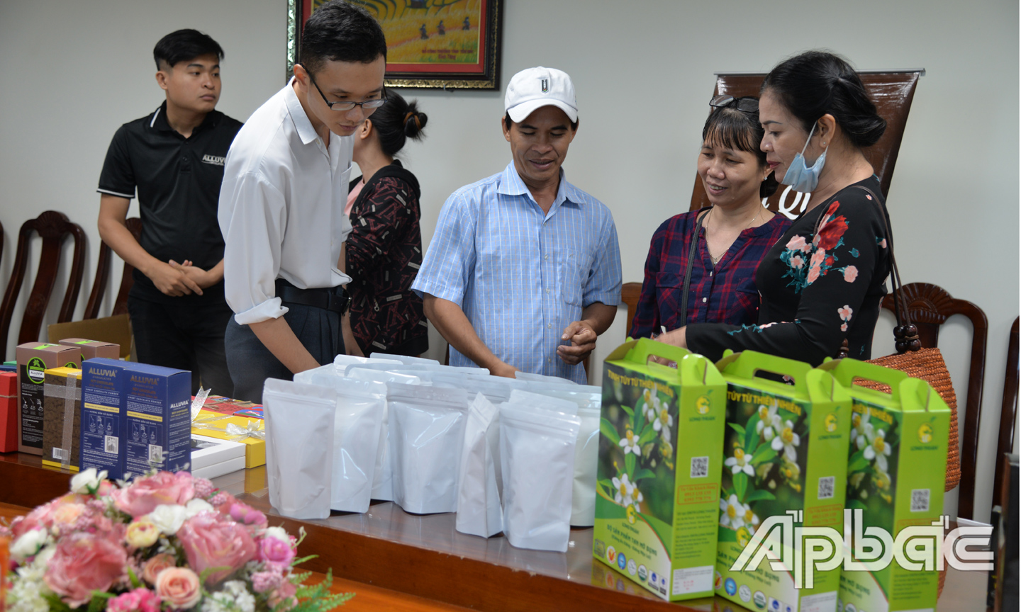 Sản phầm Tiền Giang được giới thiệu cho các đơn vị kinh doanh.