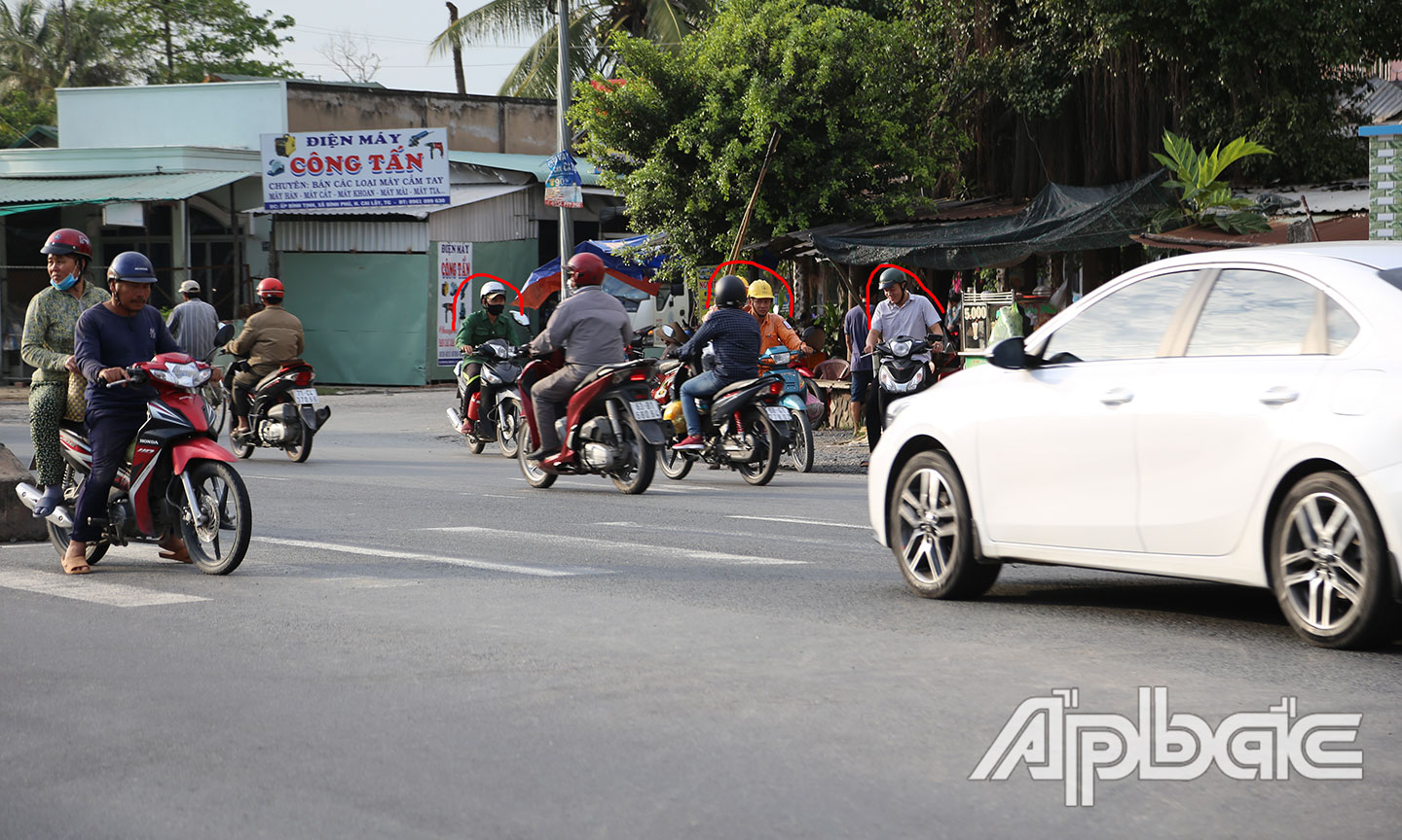 Điểm giao ĐH.66 với QL.1 đang gây mất ATGT.