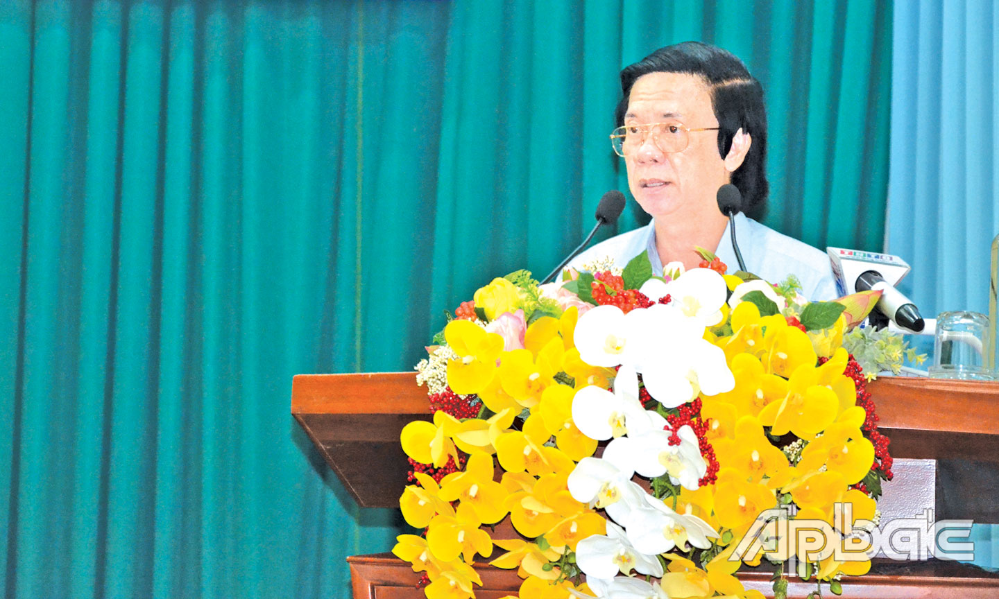 Đồng chí Nguyễn Văn Danh phát biểu chỉ đạo hội nghị.