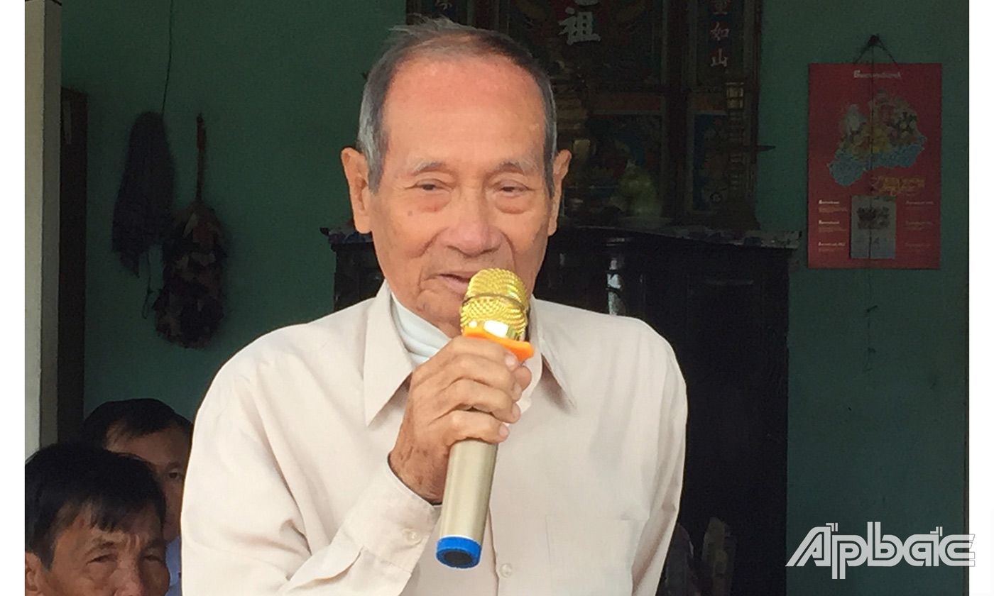 Cử tri xã An Thái Trung phát biểu ý kiến