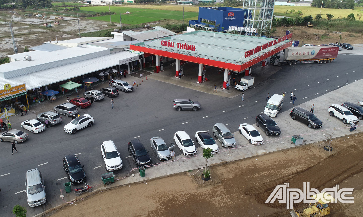Trạm dừng nghỉ của Công ty TNHH TMDV Xăng dầu Châu Thành trên đường cao tốc TP. Hồ Chí Minh - Trung Lương.