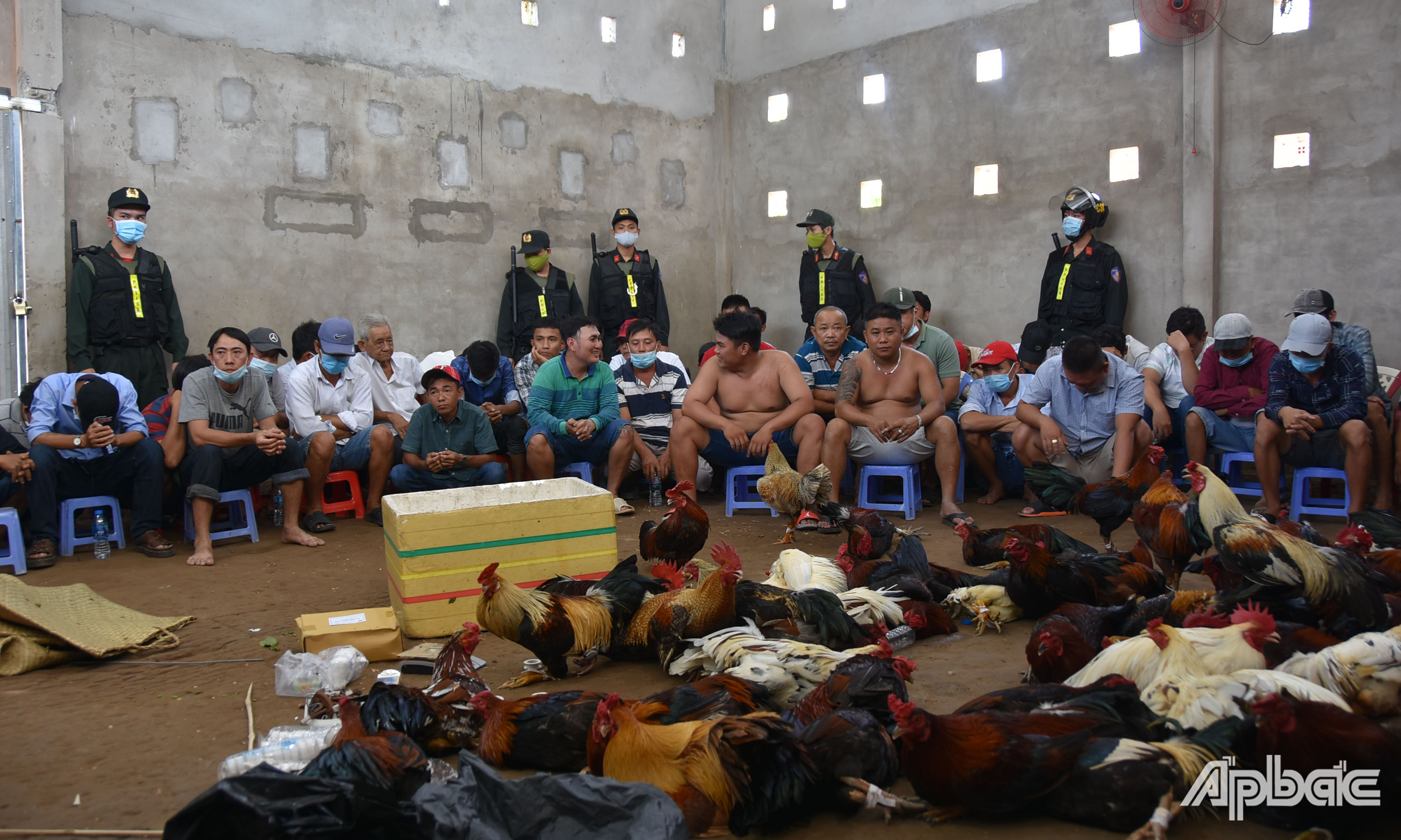 Tụ điểm cờ bạc bị triệt phá tại xã Thới Sơn.