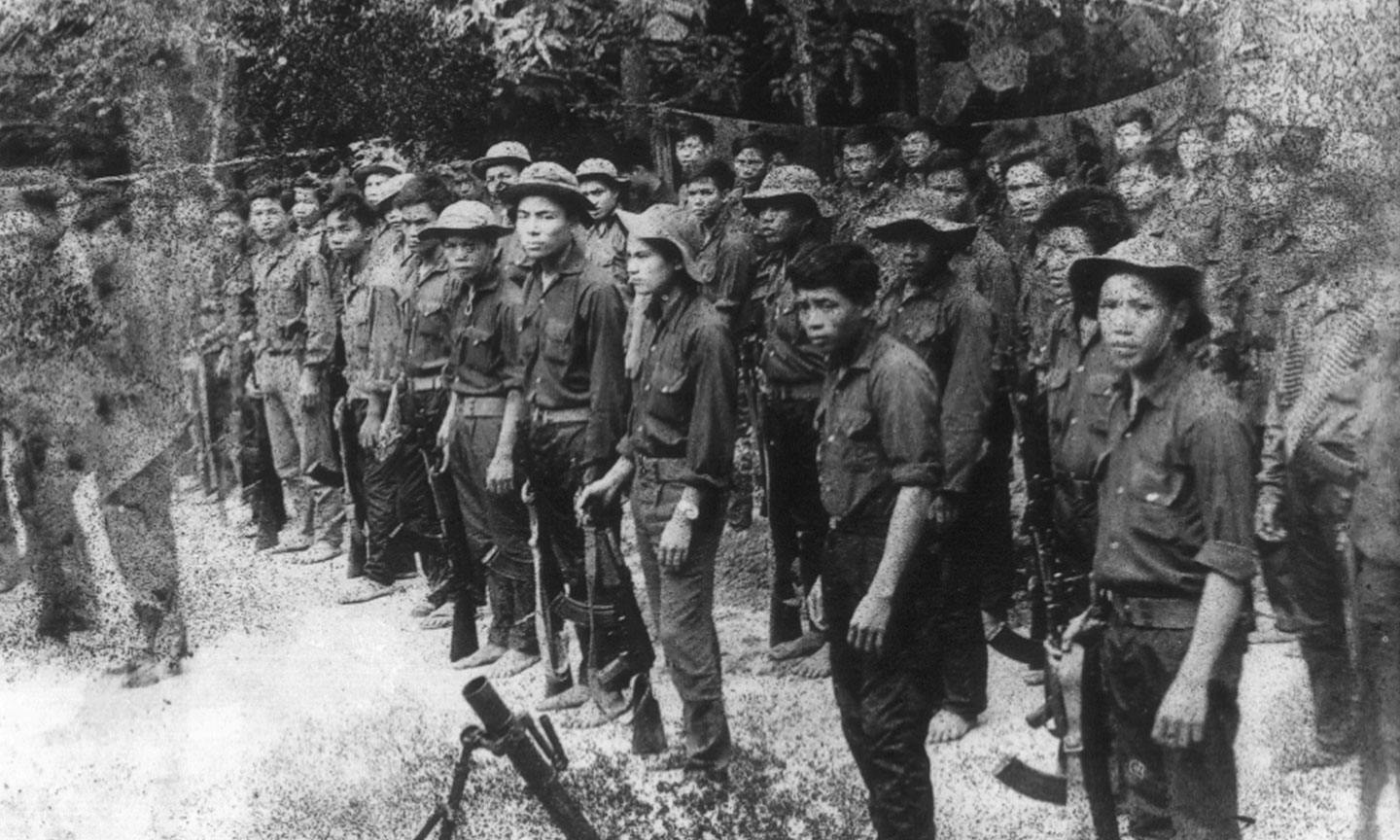 Một đại đội của Tiểu đoàn 261A trước giờ xuất quân chuẩn bị vào TP. Mỹ Tho.  Ảnh: VŨ HOÀI NAM