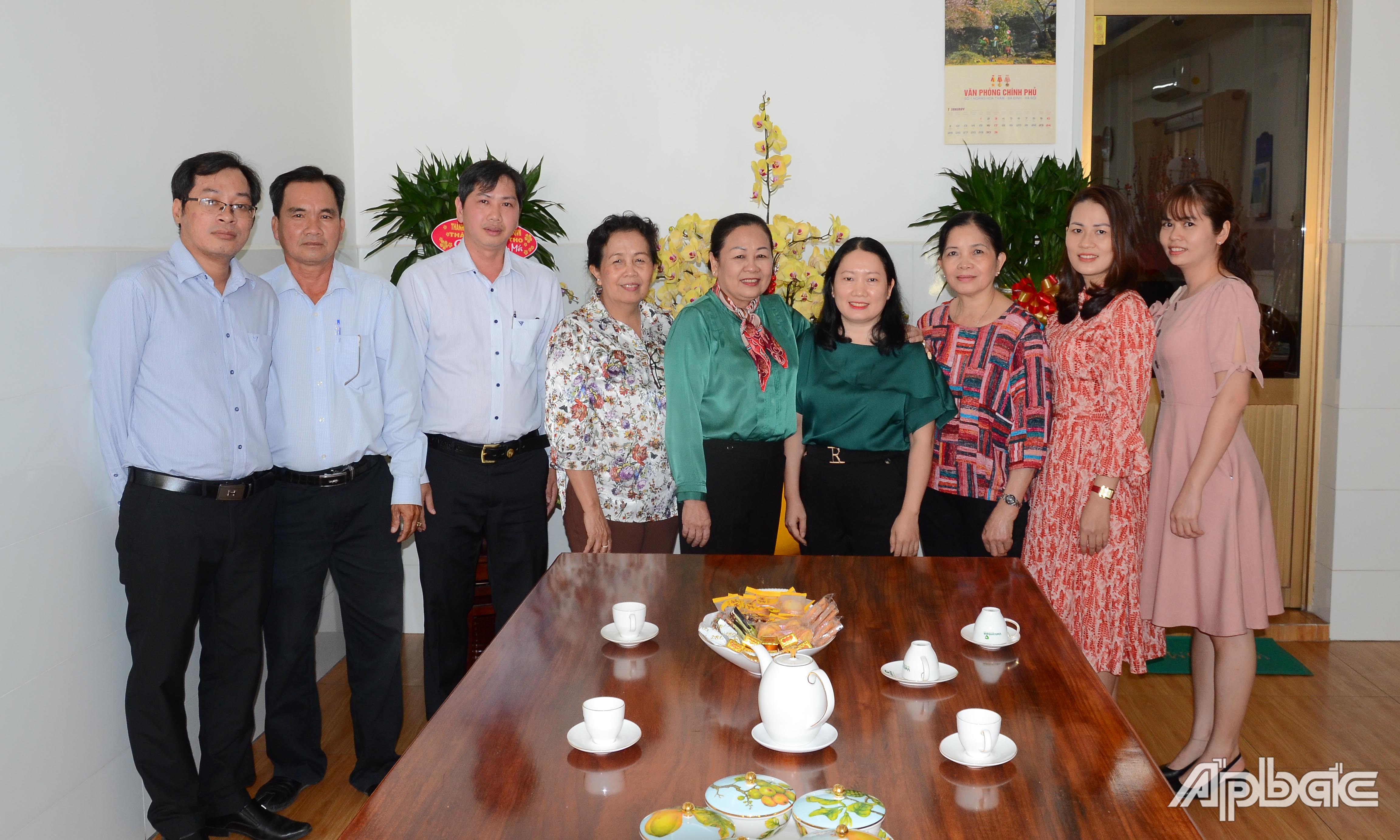 Công ty TNHH TMDV Xăng dầu Châu Thành ra quân kinh doanh đầu năm.