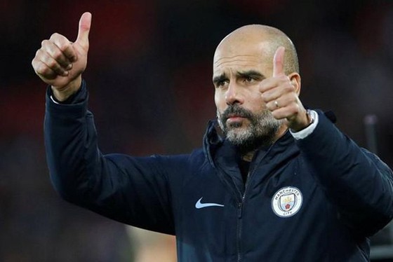 HLV Pep Guardiola đơn giản chỉ còn biết…hài lòng. Ảnh: Getty Images