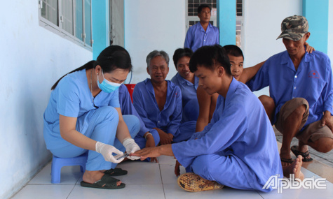 Tình người ở nơi điều trị tâm thần