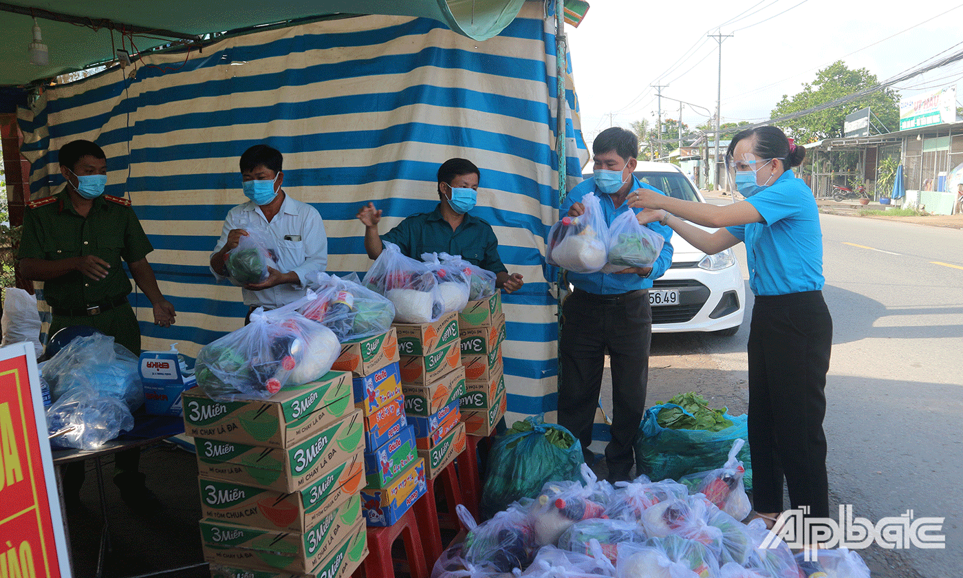 điểm phong tỏa trên địa bàn huyện, gồm: Tân Lý Tây,