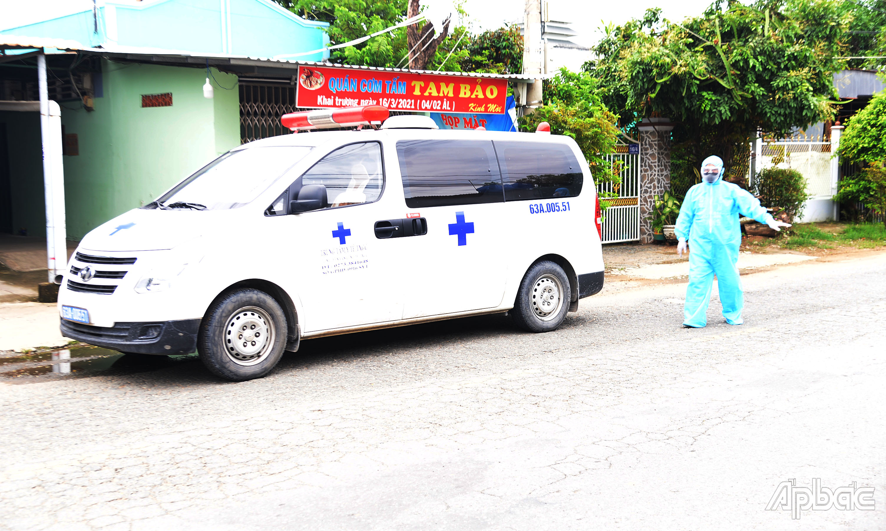 Các huyện, thị phía Đông đang khẩn trương thực hiện công tác khoanh vùng, truy vết để dập dịch Covid-19.